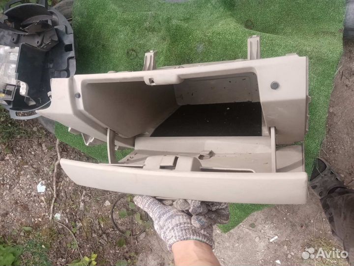 Бардачок Renault Scenic 2