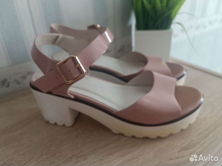 Босоножки taccardi 39 размер