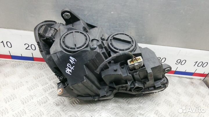 Фара mercedes-benz C W204 2007-2013