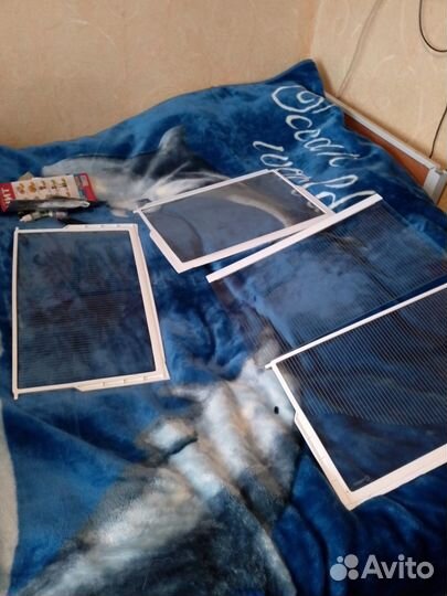 Стеклянные полки в холодильник