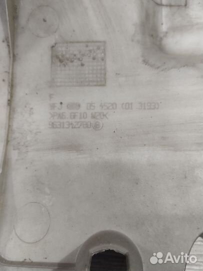 Крышка двигателя декоративная Peugeot 406