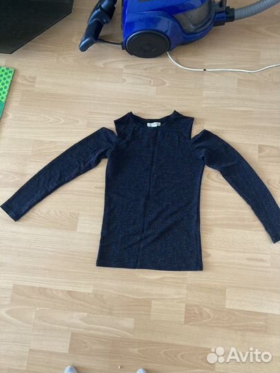 Отдам даром пакет женских вещей