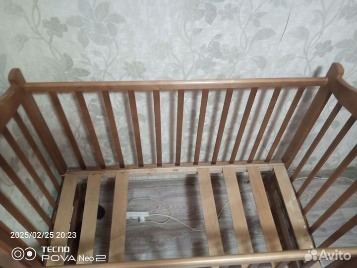 Детская кроватка