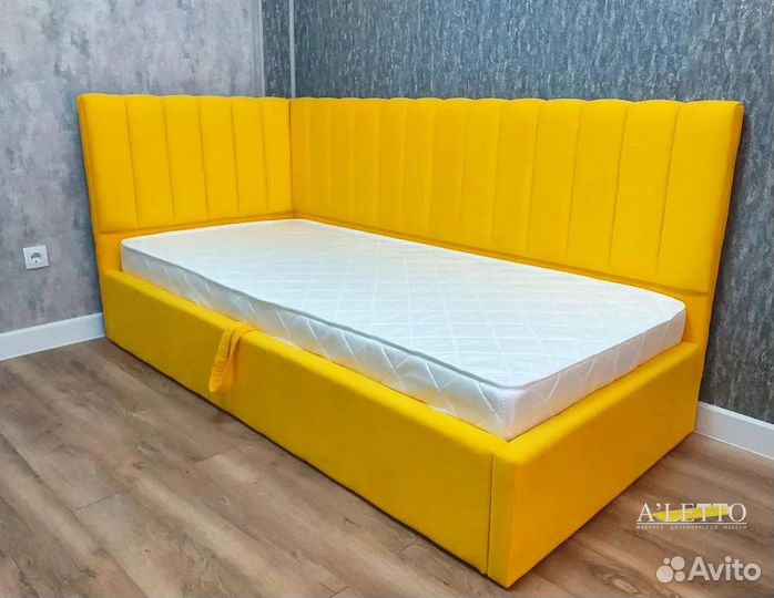 Детская кровать с подъемным механизмом