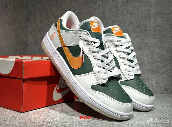 Кроссовки Nike Dunk Low 