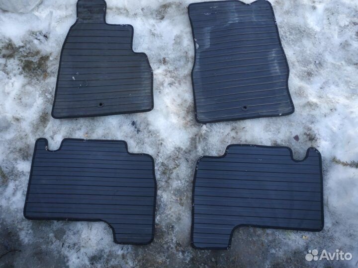 Универсальные коврики Тойота