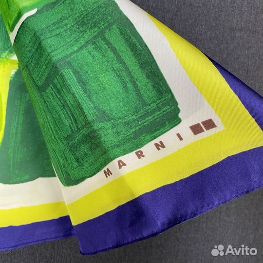 Платок шелк Marni x Uniqlo