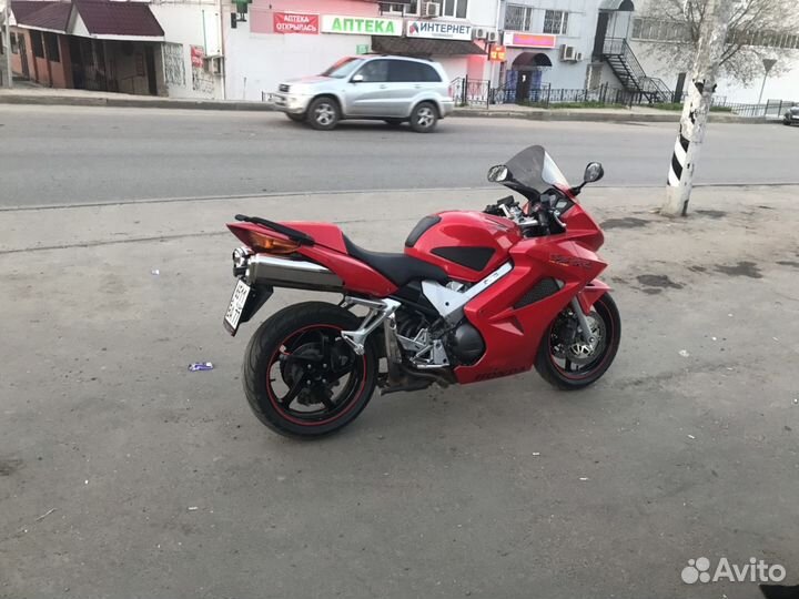 Honda VFR 800