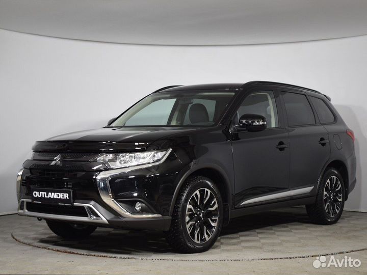 Mitsubishi Outlander 2.0 CVT, 2022