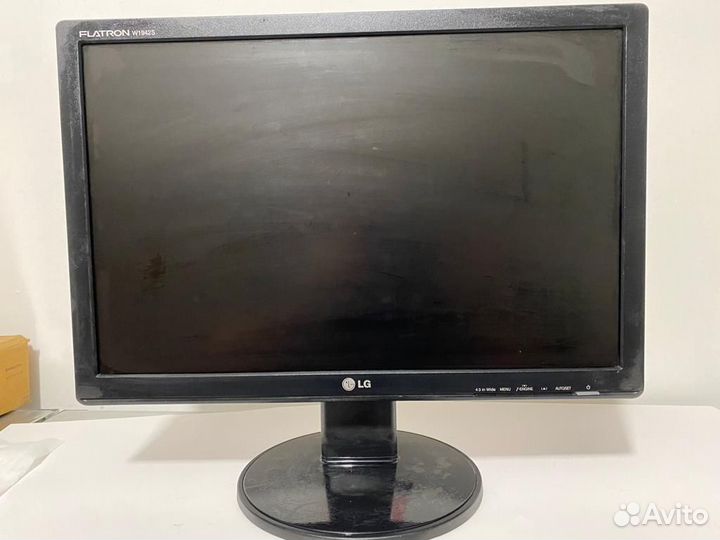 Монитор LG flatron W1942s