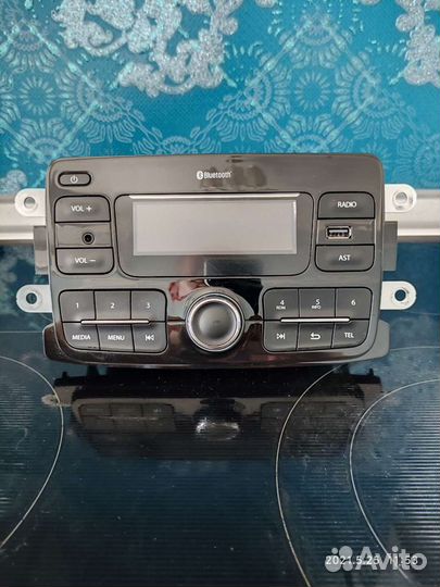 Автомагнитола штатная на renault