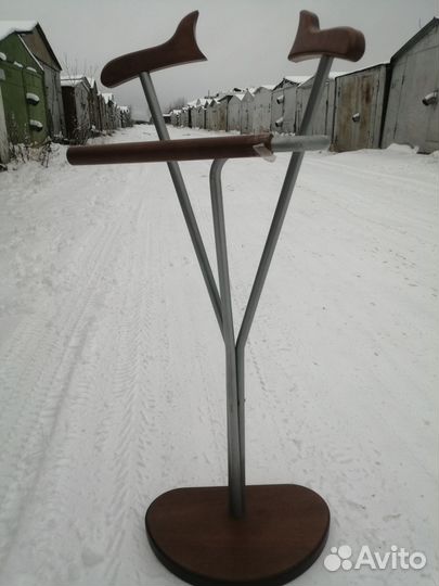 Вешалка напольная слуга