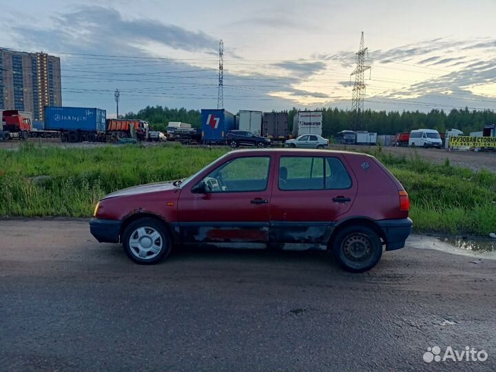 Volkswagen Golf 1.8 МТ, 1995, 300 000 км