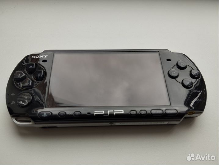 Sony PSP 3008 Slim & Lite