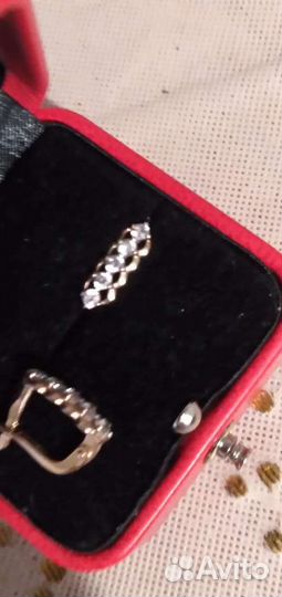 Золотые серьги