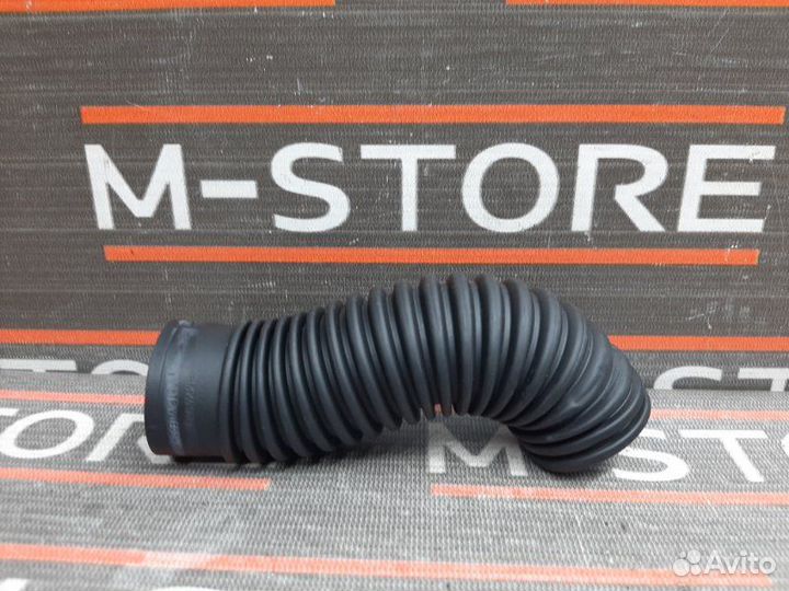 Патрубок вентиляции Bmw 5-Series E39 M54B25