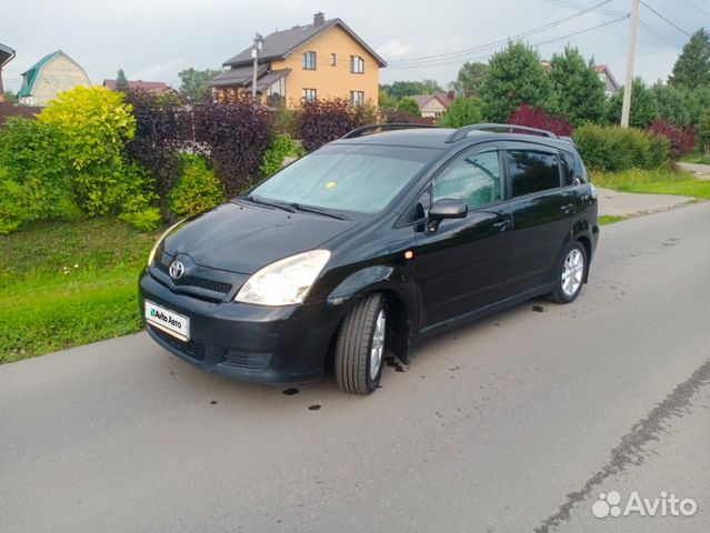 Toyota Corolla Verso 1.8 AMT, 2005, 290 000 км с пробегом, цена 695000 руб.