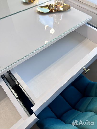 Аренда рабочего места визажиста бровиста