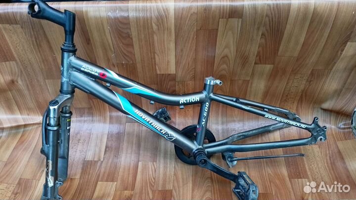 Запчасти на велосипед и самокат бу