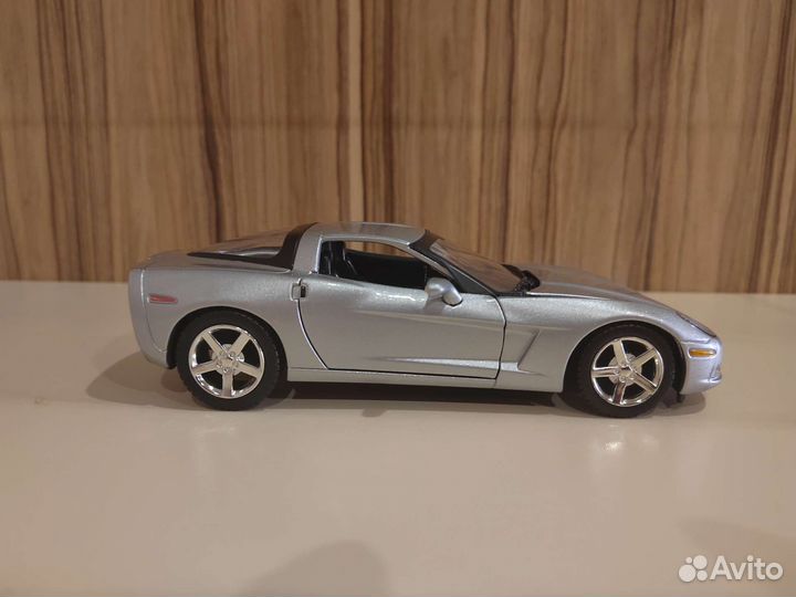 Моделька chevrolet corvette