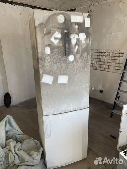 Продам холодильник хайер на запчасти