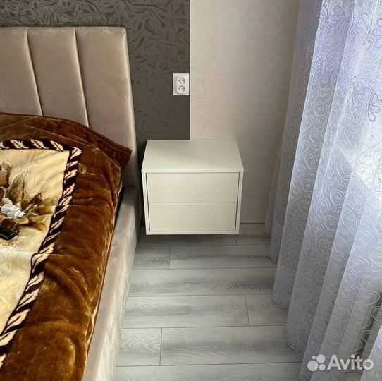 Тумба прикроватная