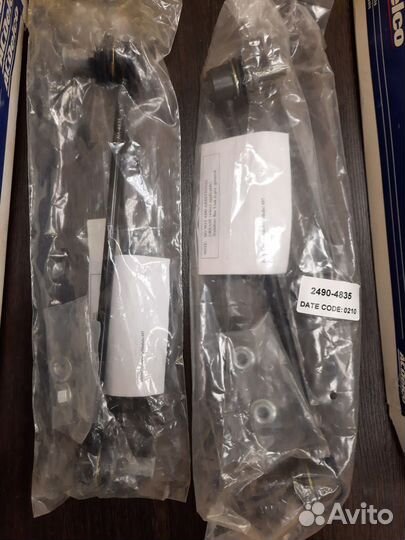 Продам 2 стойки стабилизатора передние Mazda 3