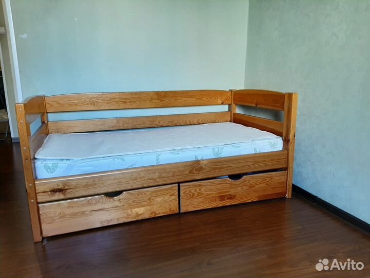 Продам детскую кровать