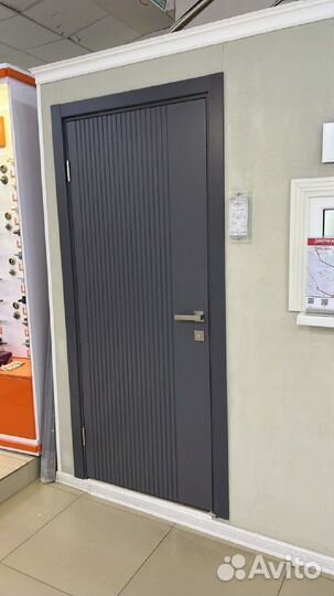 Дверь межкомнатная Аморе антрацит акрил