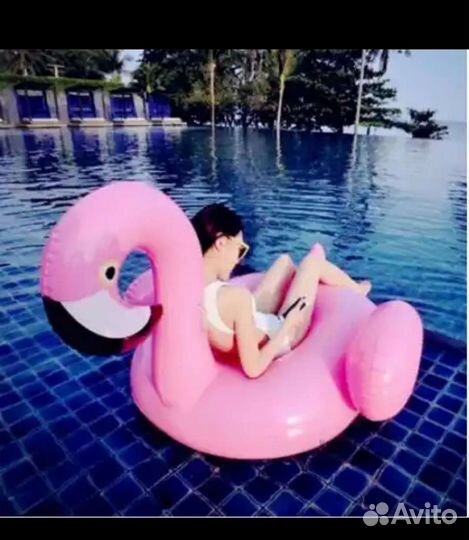 Надувной фламинго