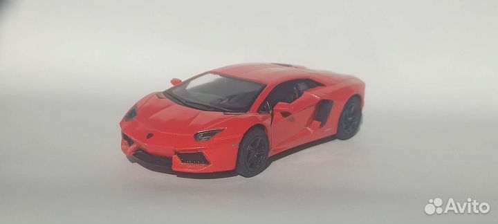 Lamborghini Aventador Lp 700-4 kinsmart 1:38