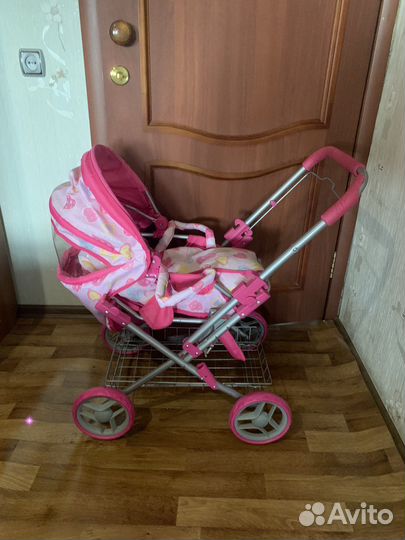 Игрушечная коляска