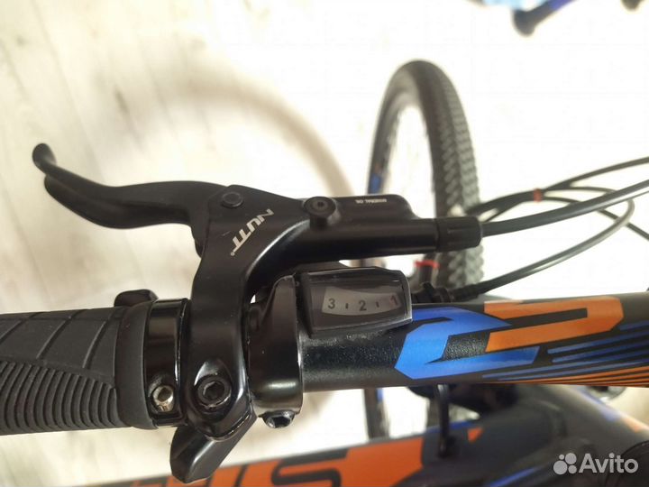 Горный велосипед Stels Navigator 750D