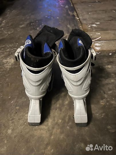 Роликовые видвижные коньки Larsen