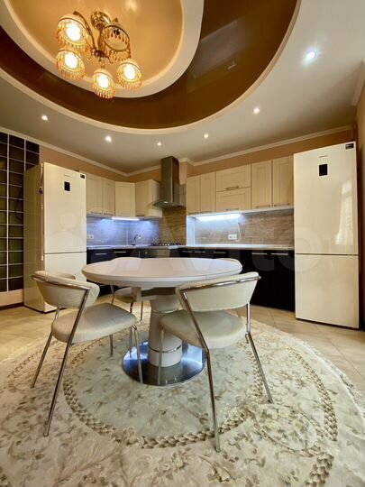 3-к. квартира, 126,1 м², 2/9 эт.