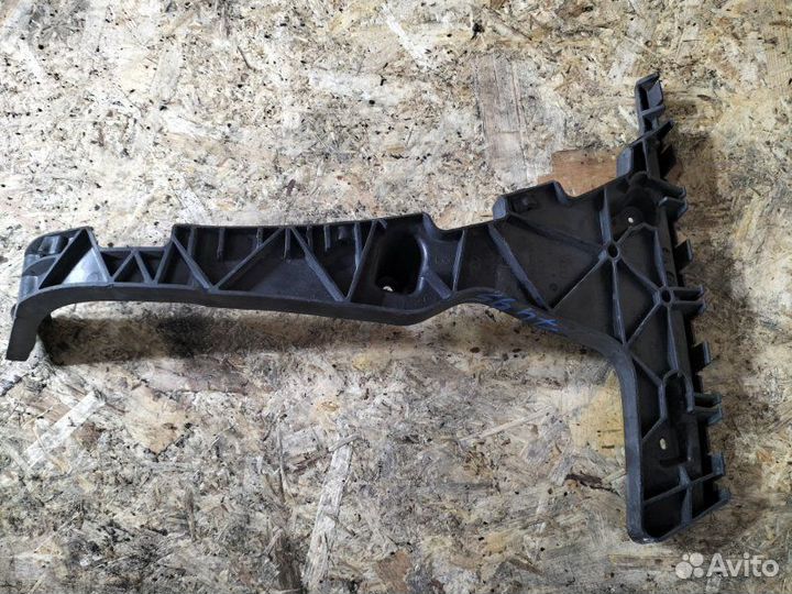 Кронштейн Audi Q5 I 8R cdnc 2011