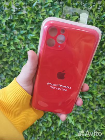 Чехол на iPhone 11 Pro Max с защитой камеры (Red)