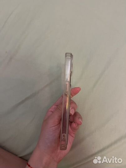 Чехол на iPhone 13