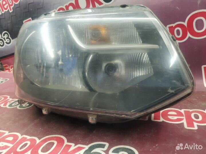Фара Volkswagen Transporter T5 2009 перед. прав