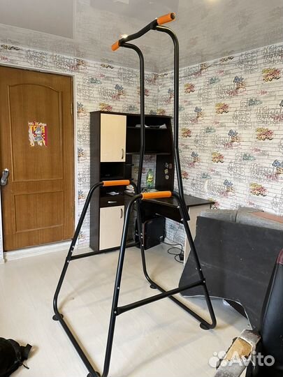 Турник и брусья напольный