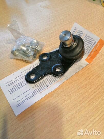 Шаровая левая Форд Фокус III, новая
