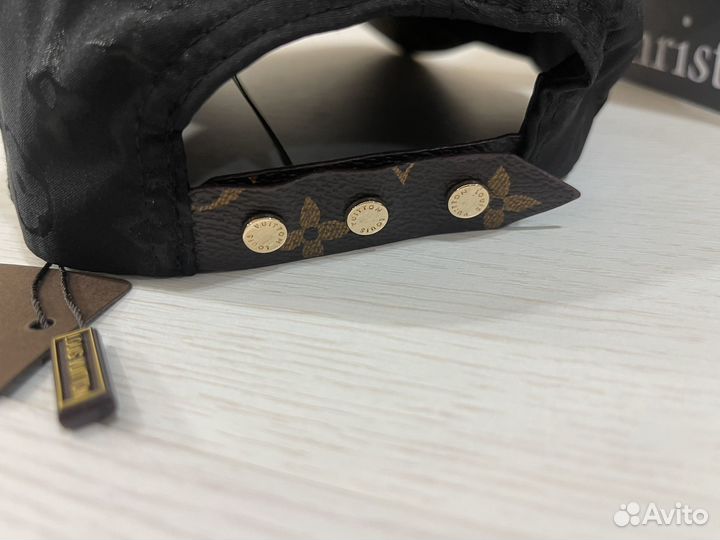 Кепка женская