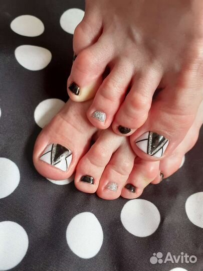 Педикюр на дому