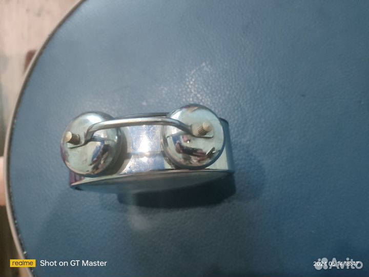 Часы будильник 