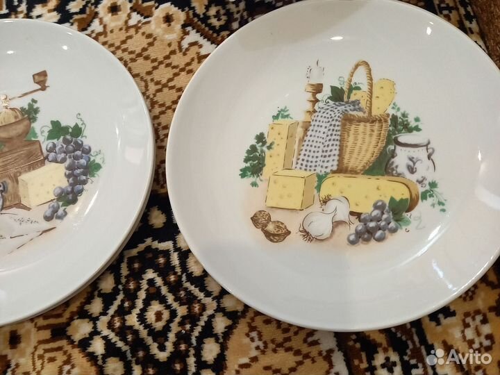 Винтажные тарелки 