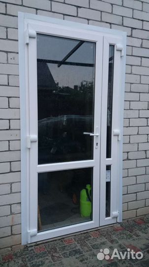 Входная группа алюминиевая дверь пластиковая