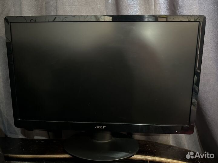 Монитор Acer S220HQL