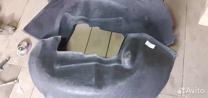 Мерседес 164 подкрылок локер GL ML задний новый