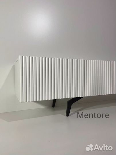 Тумба тв Bravo (на опорах или подвесная)