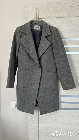 Пальто женское шерстяное 42-44